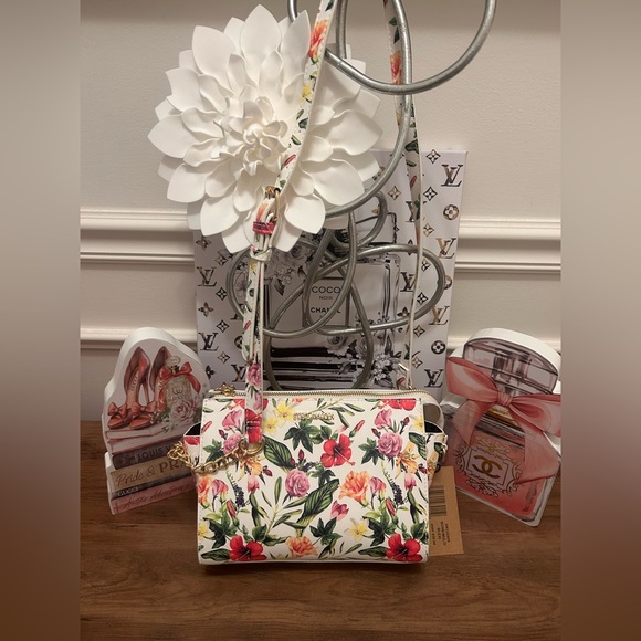 Steve Madden Floral Crossbody Bag - Picture 1 of 5